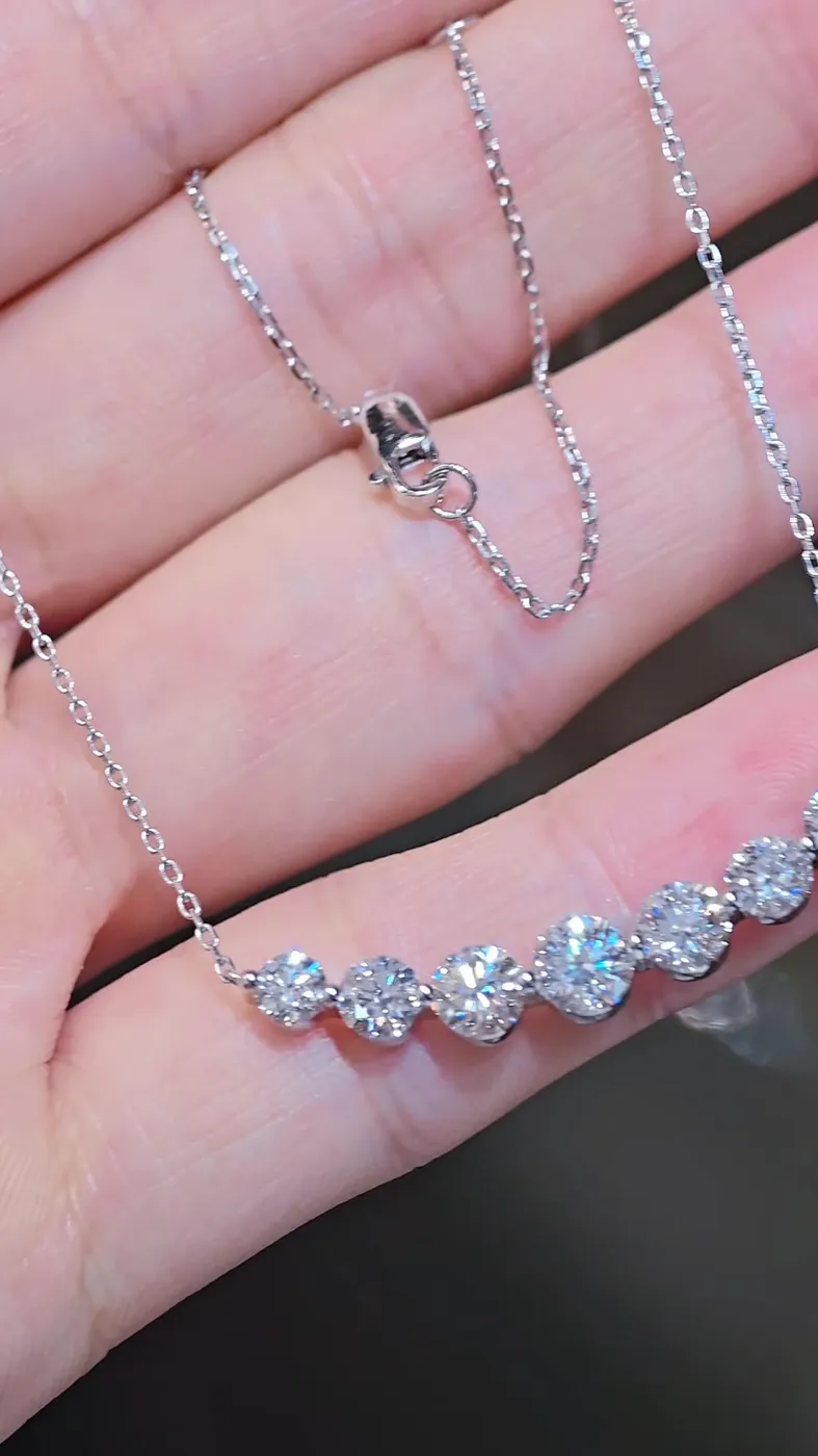 Колье «Улыбка» из семи бриллиантов, 2,37 ct — фото 3