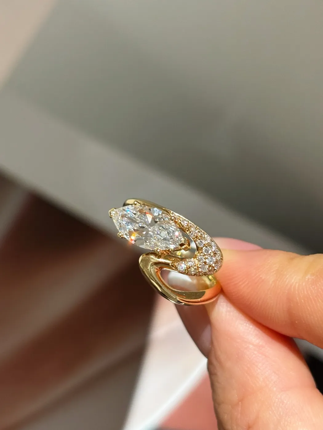 Кольцо «Груша» с открытой шинкой, 3 ct — фото 3