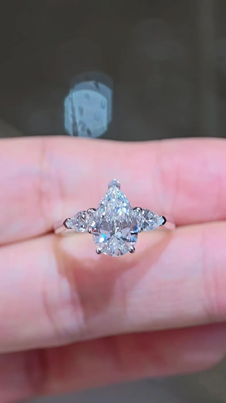 Кольцо «Груша» с тремя камнями, 2,01 ct — фото 4