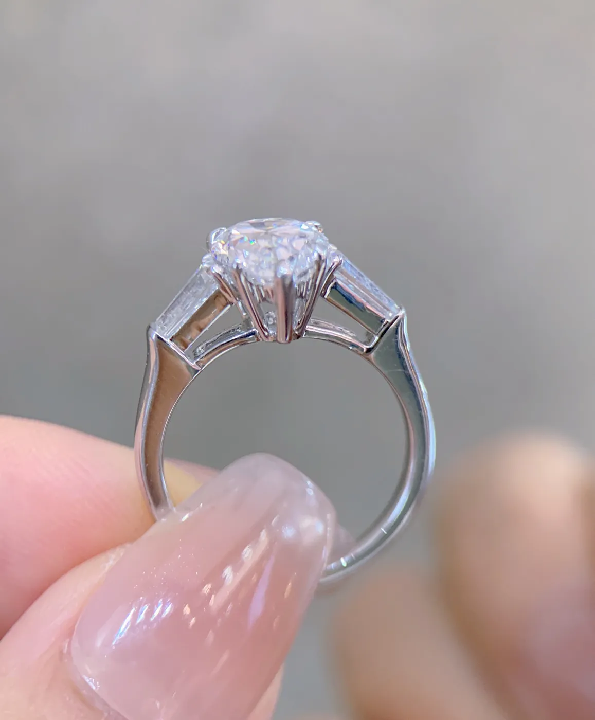 Кольцо «Груша» с тремя камнями, 3,01 ct — фото 3