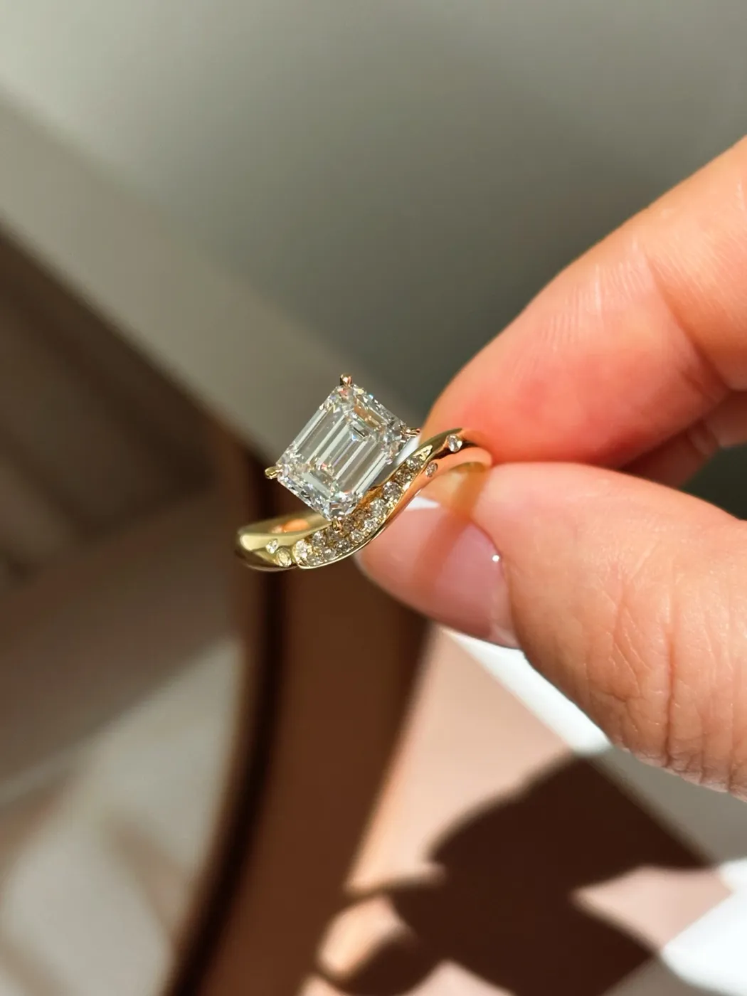 Кольцо «Изумруд» с открытой шинкой, 1,5 ct — фото 1