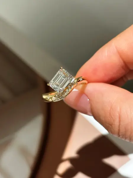 Кольцо «Изумруд» с открытой шинкой, 1,5 ct