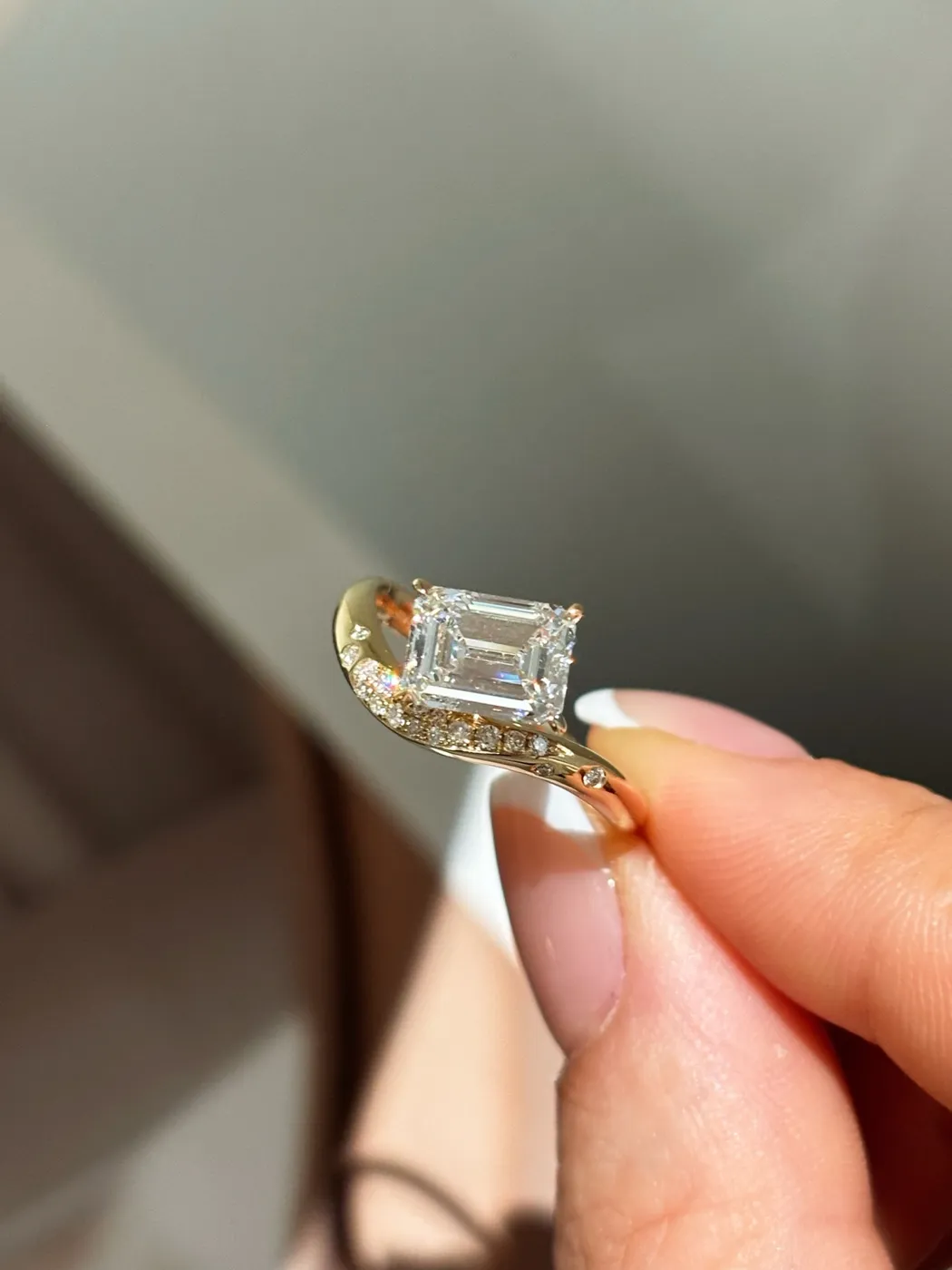 Кольцо «Изумруд» с открытой шинкой, 1,5 ct — фото 3