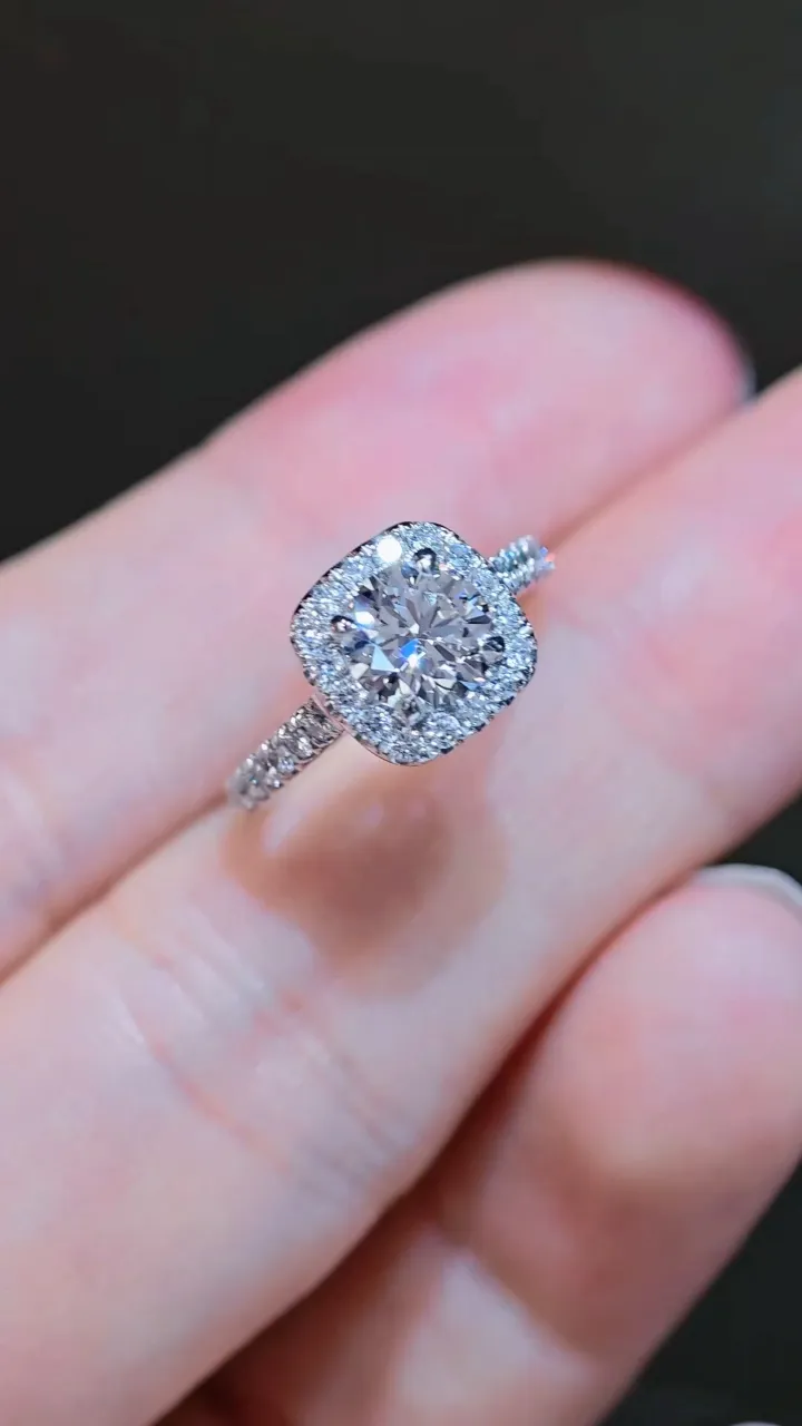 Кольцо «Круг» в ореоле, 1,07 ct — фото 1