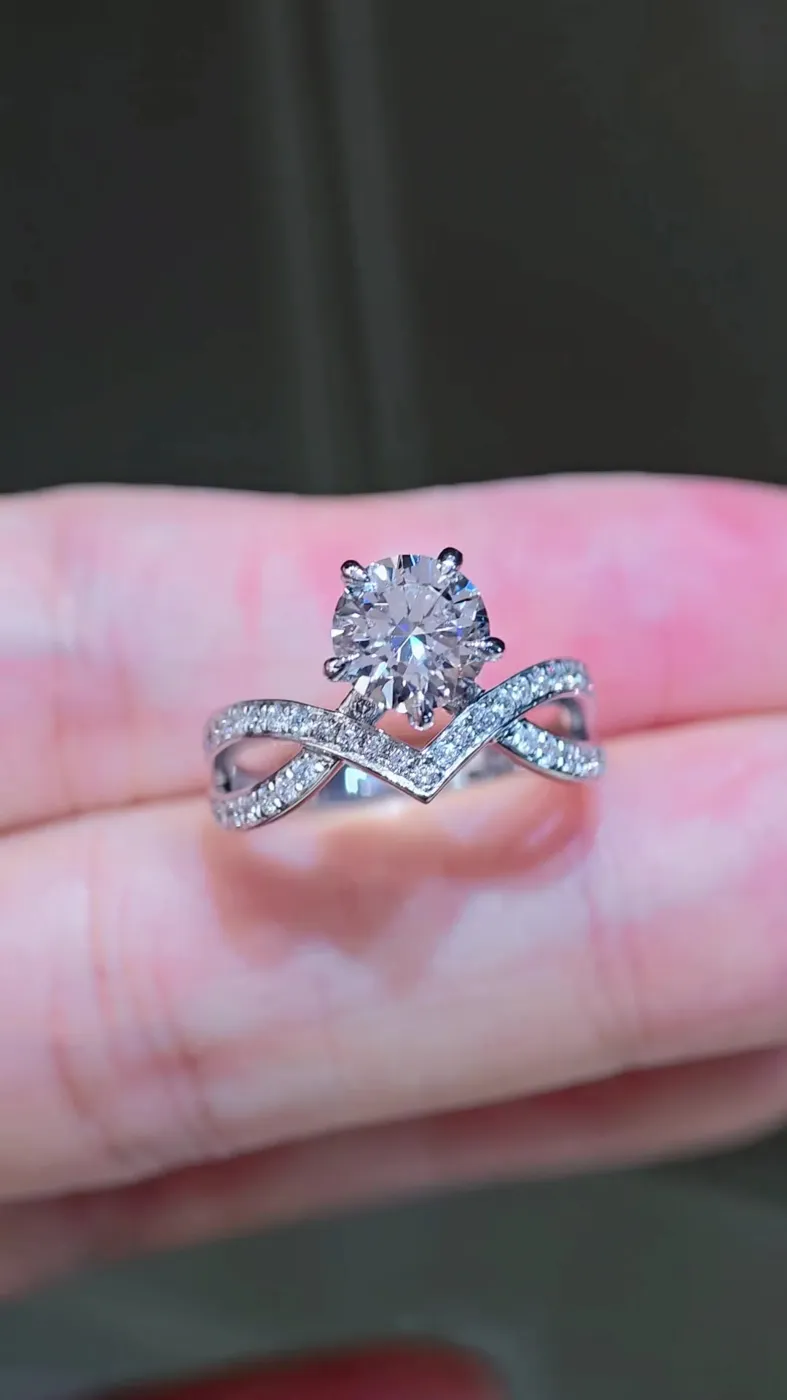Кольцо «Крылья» с бриллиантом «Круг», 1,51 ct — фото 2