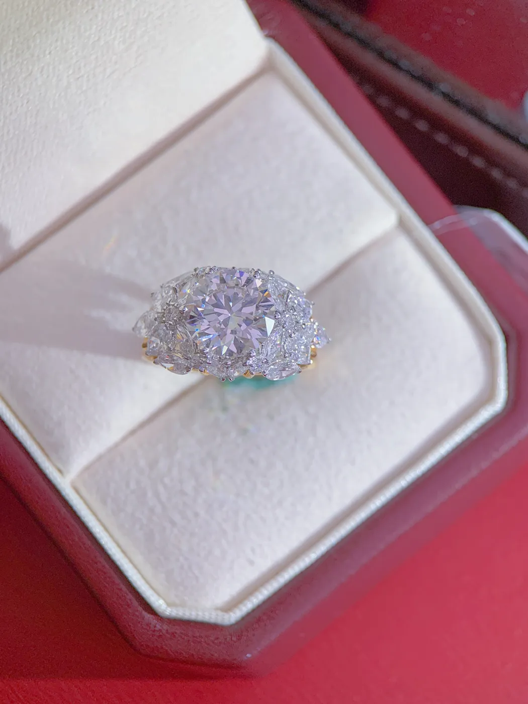 Кольцо «Крылья» с бриллиантом «Круг», 3,04 ct — фото 3