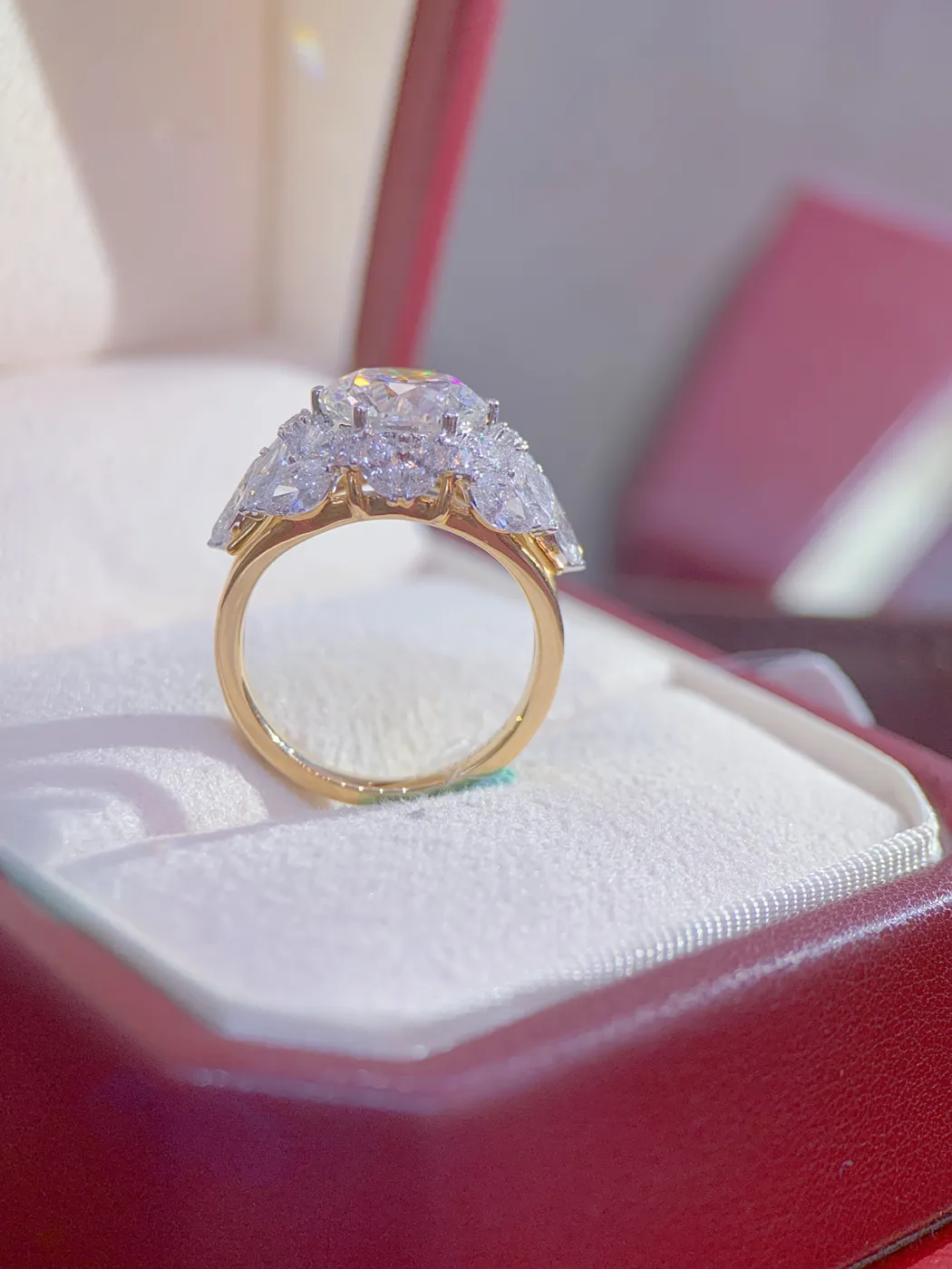 Кольцо «Крылья» с бриллиантом «Круг», 3,04 ct — фото 4
