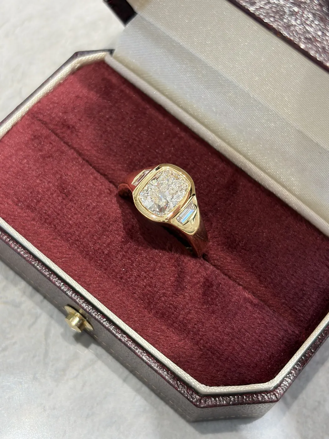 Кольцо «Овал» на массивной шинке, 2 ct — фото 3