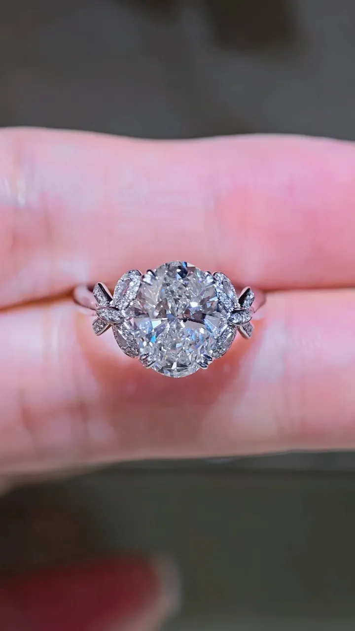 Кольцо «Овал» с бантом, 3,05 ct — фото 1