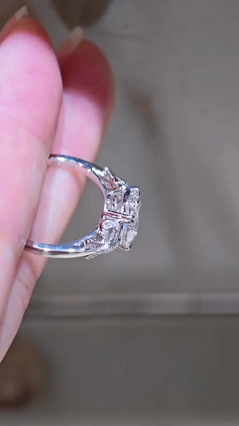 Кольцо «Овал» с бантом, 3,05 ct — фото 3