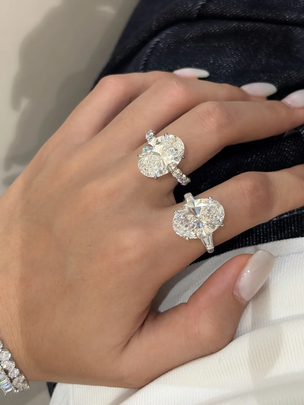 Кольцо «Овал» с боковыми камнями, 8 ct — фото 5