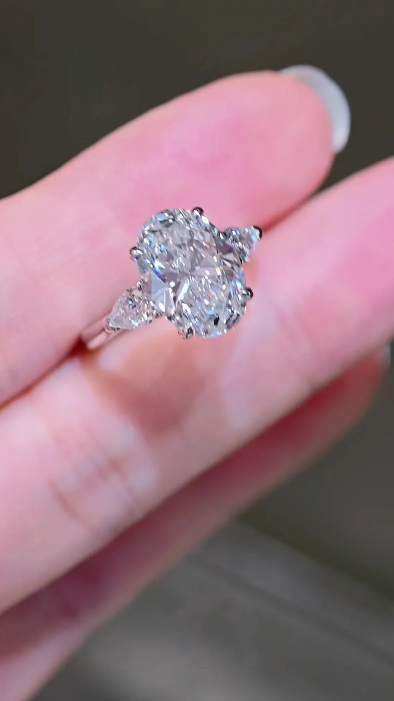 Кольцо «Овал» с тремя камнями, 4,03 ct — фото 4