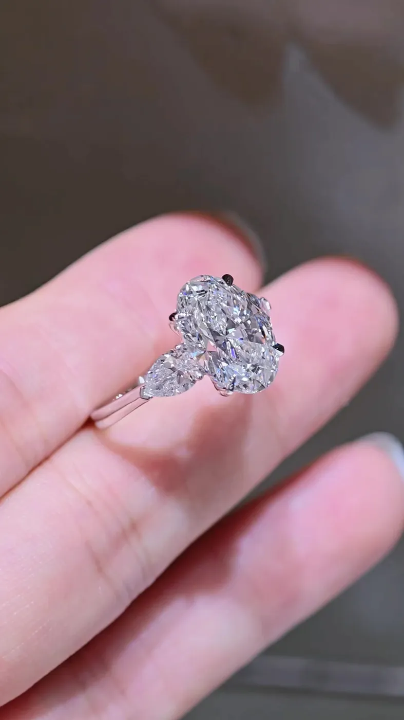 Кольцо «Овал» с тремя камнями, 5 ct — фото 3