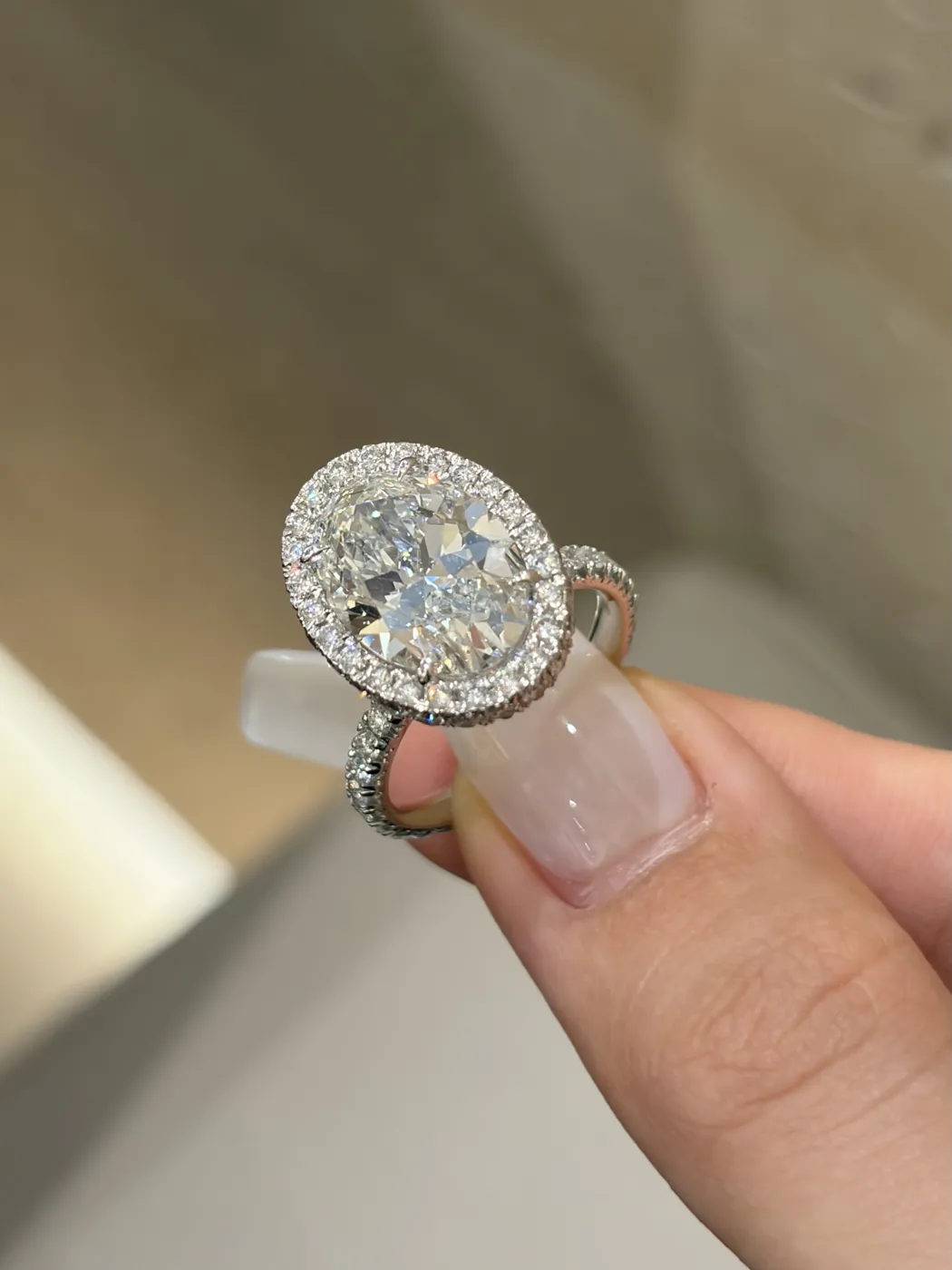 Кольцо «Овал» в ореоле из маркизов, 3 ct — фото 2