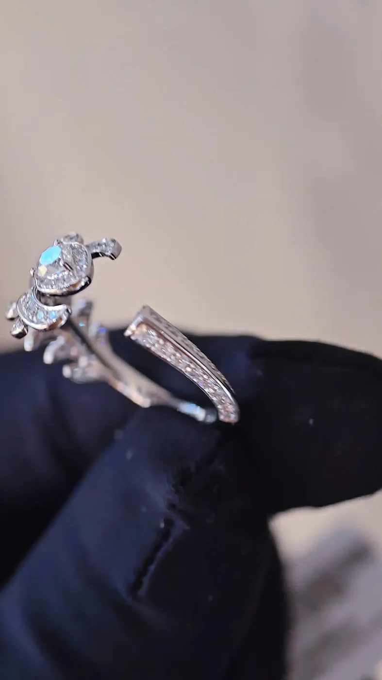 Кольцо «Перо» с бриллиантом «Груша», 0,62 ct — фото 6