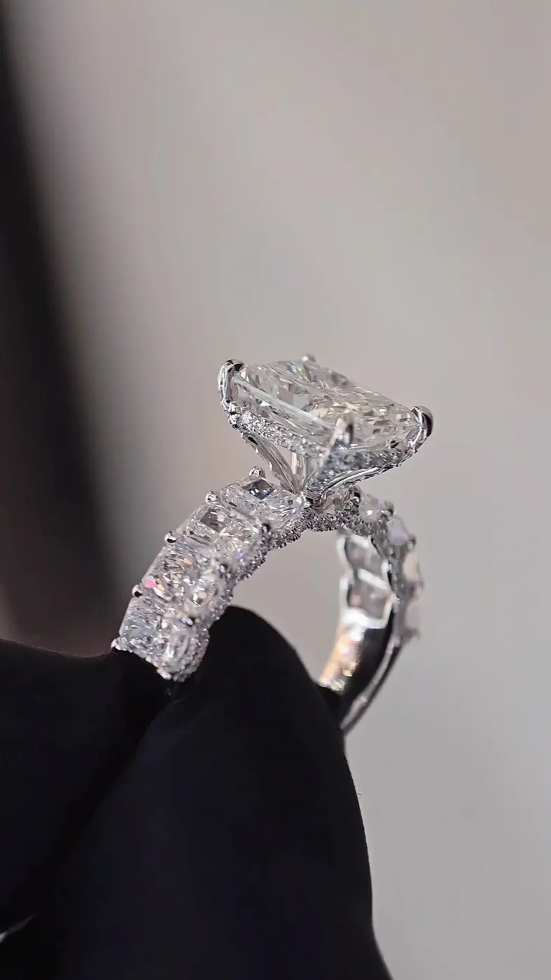 Кольцо «Радиант» с паве, 3,01 ct — фото 5