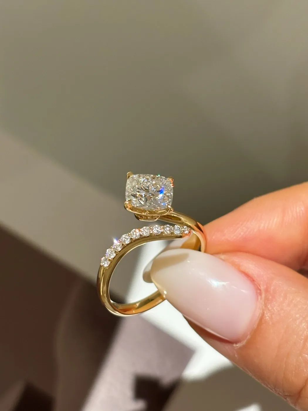Кольцо «Радиант» с витой шинкой, 1,5 ct — фото 3