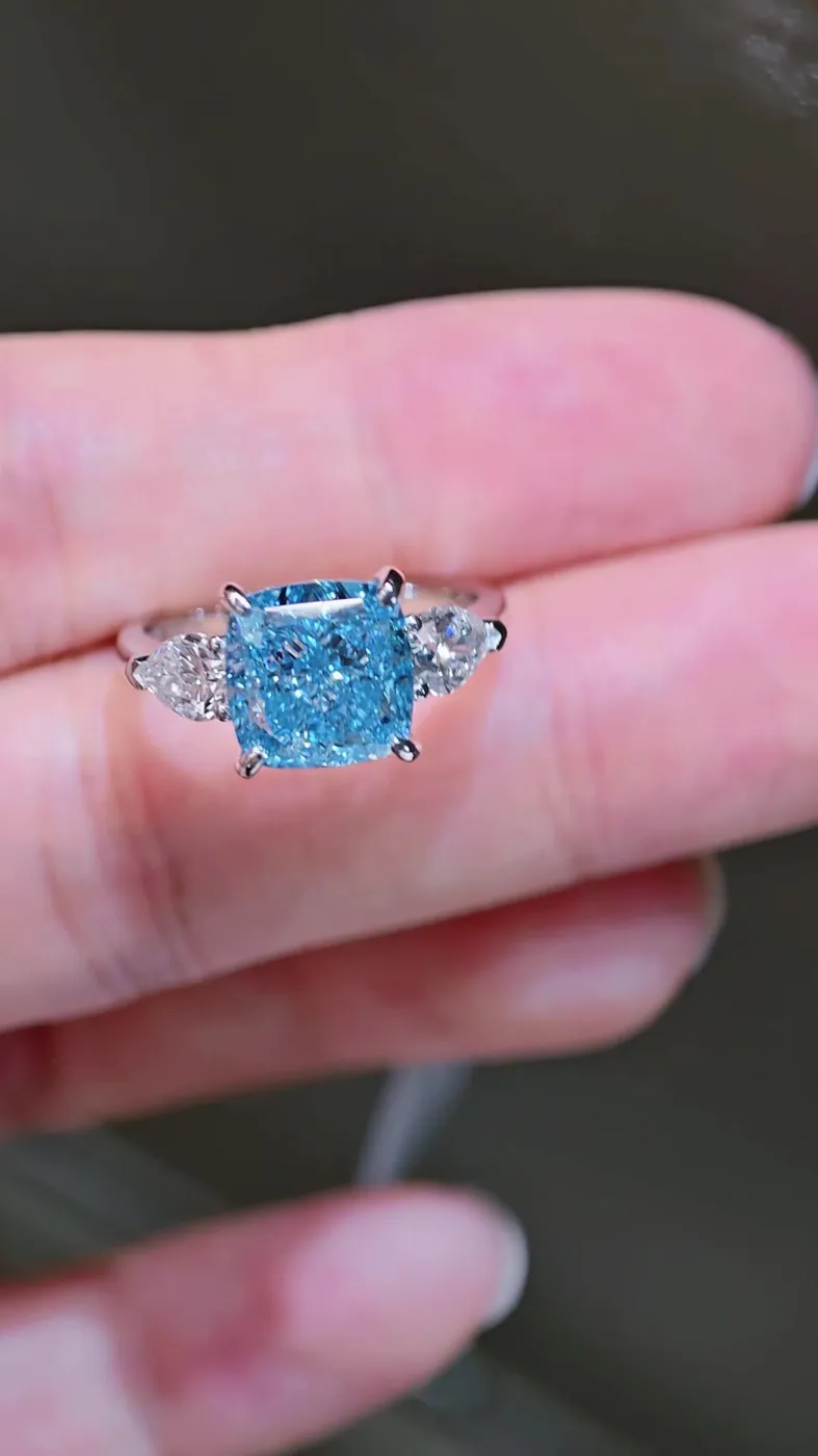 Кольцо с голубым бриллиантом «Кушон», 5,09 ct — фото 4