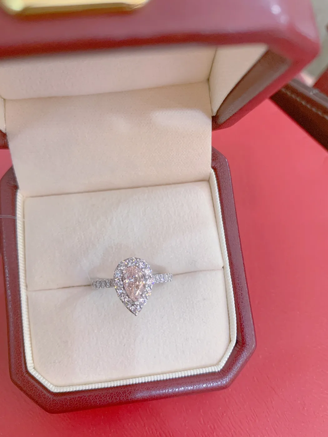 Кольцо с розовым бриллиантом «Груша», 0,58 ct — фото 4