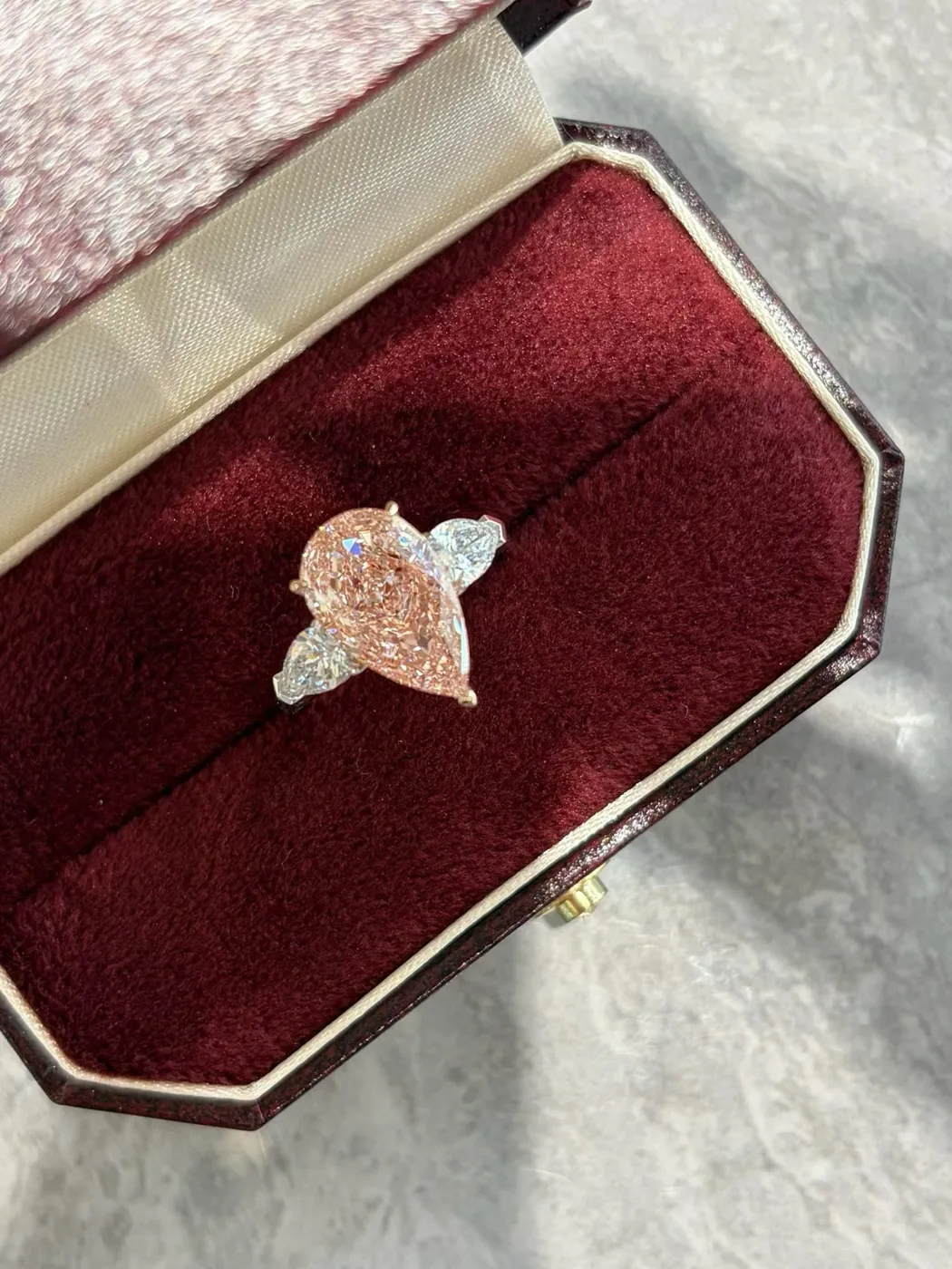 Кольцо с розовым бриллиантом «Груша», 4 ct — фото 1