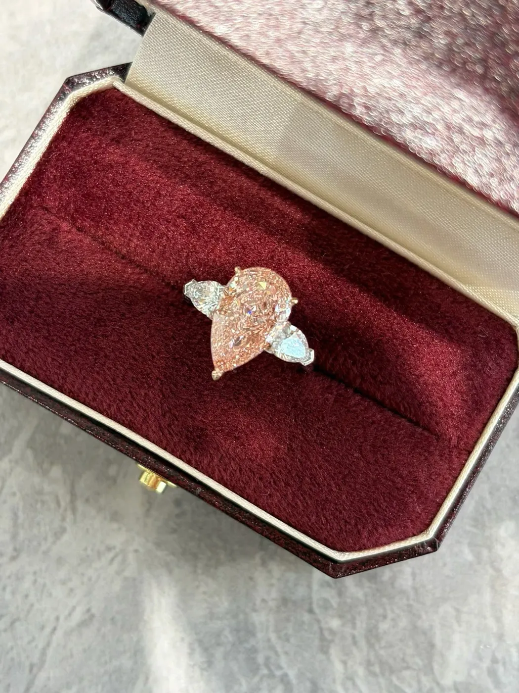 Кольцо с розовым бриллиантом «Груша», 4 ct — фото 5