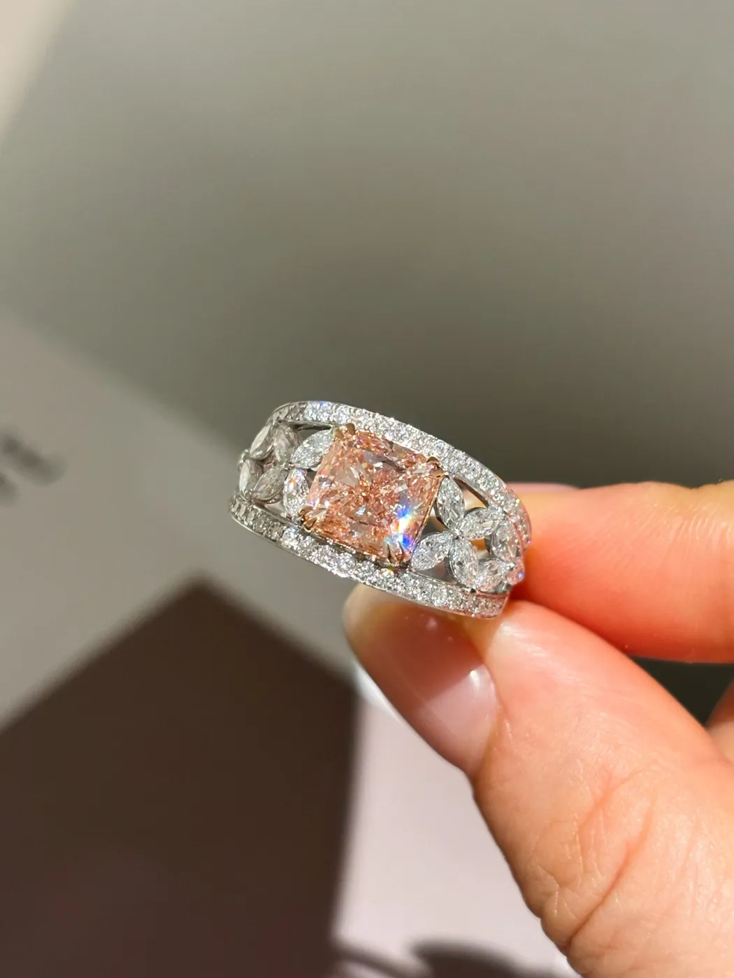 Кольцо с розовым бриллиантом «Овал», 2,5 ct — фото 1