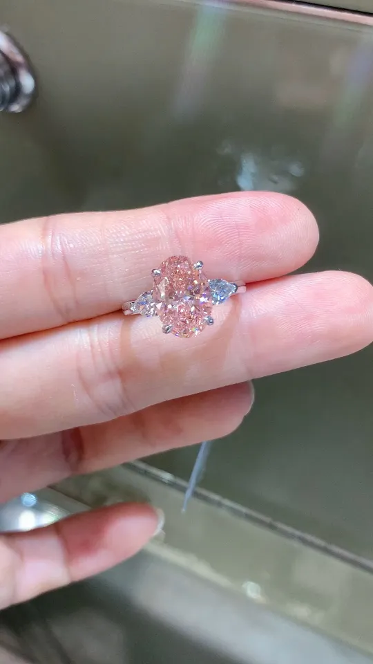 Кольцо с розовым бриллиантом «Овал», 3,5 ct — фото 1
