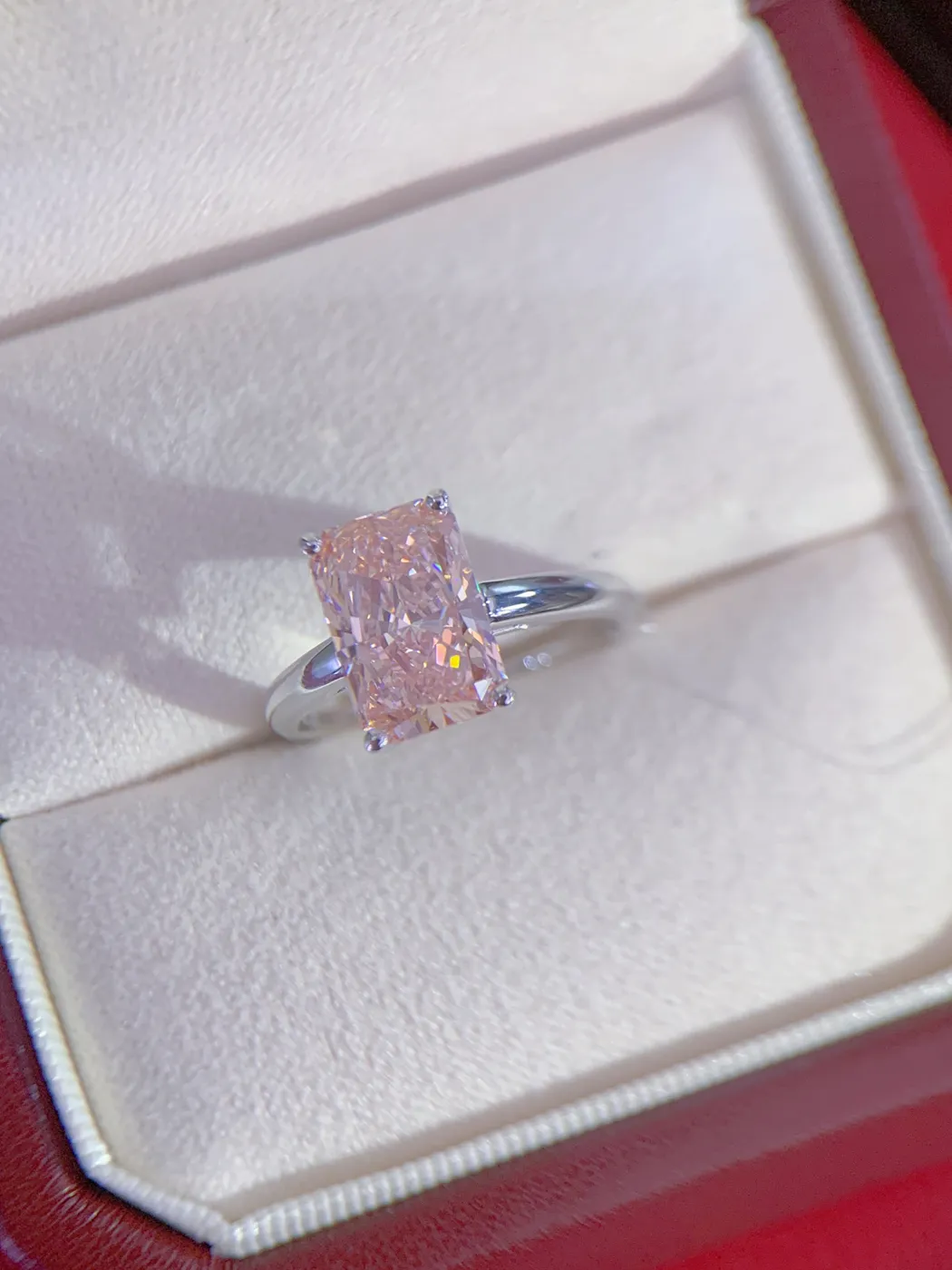 Кольцо с розовым бриллиантом «Радиант», 3,51 ct — фото 1