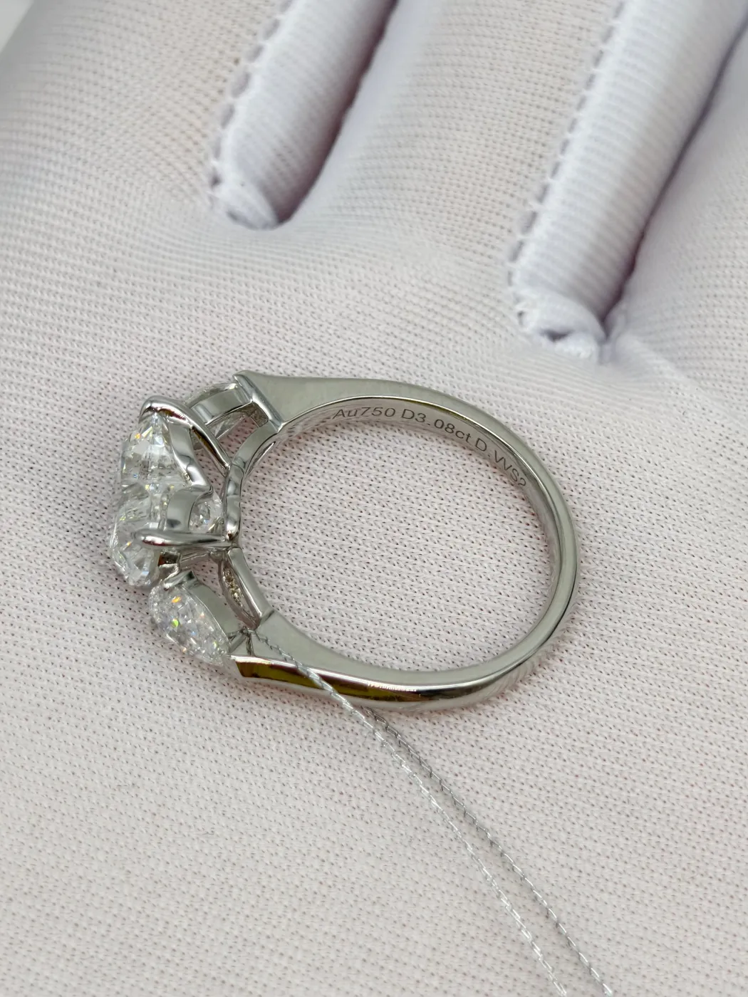 Кольцо с тремя камнями «Сердце», 3 ct — фото 4