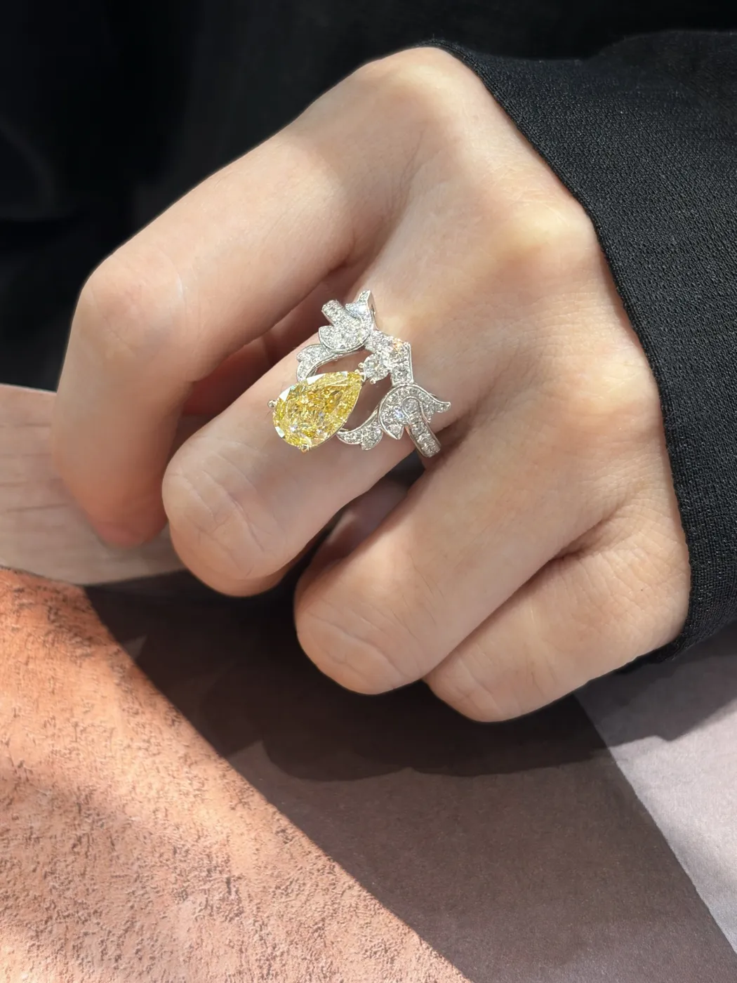 Кольцо с жёлтым бриллиантом «Груша», 2 ct — фото 4