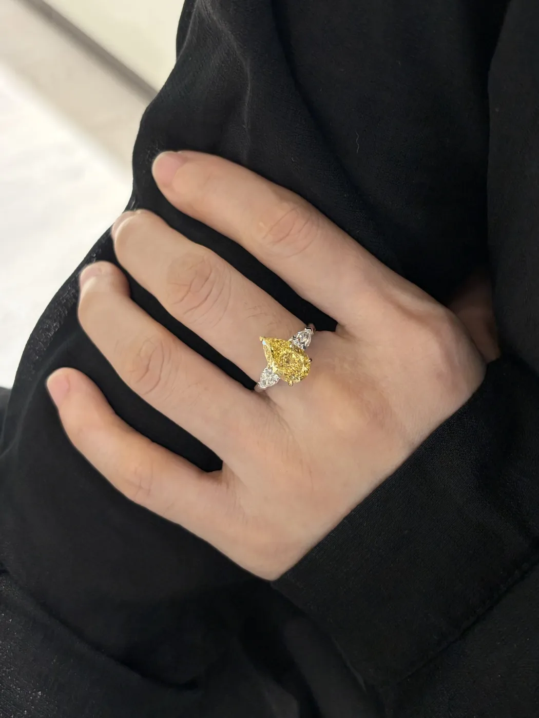 Кольцо с жёлтым бриллиантом «Груша», 3 ct — фото 3