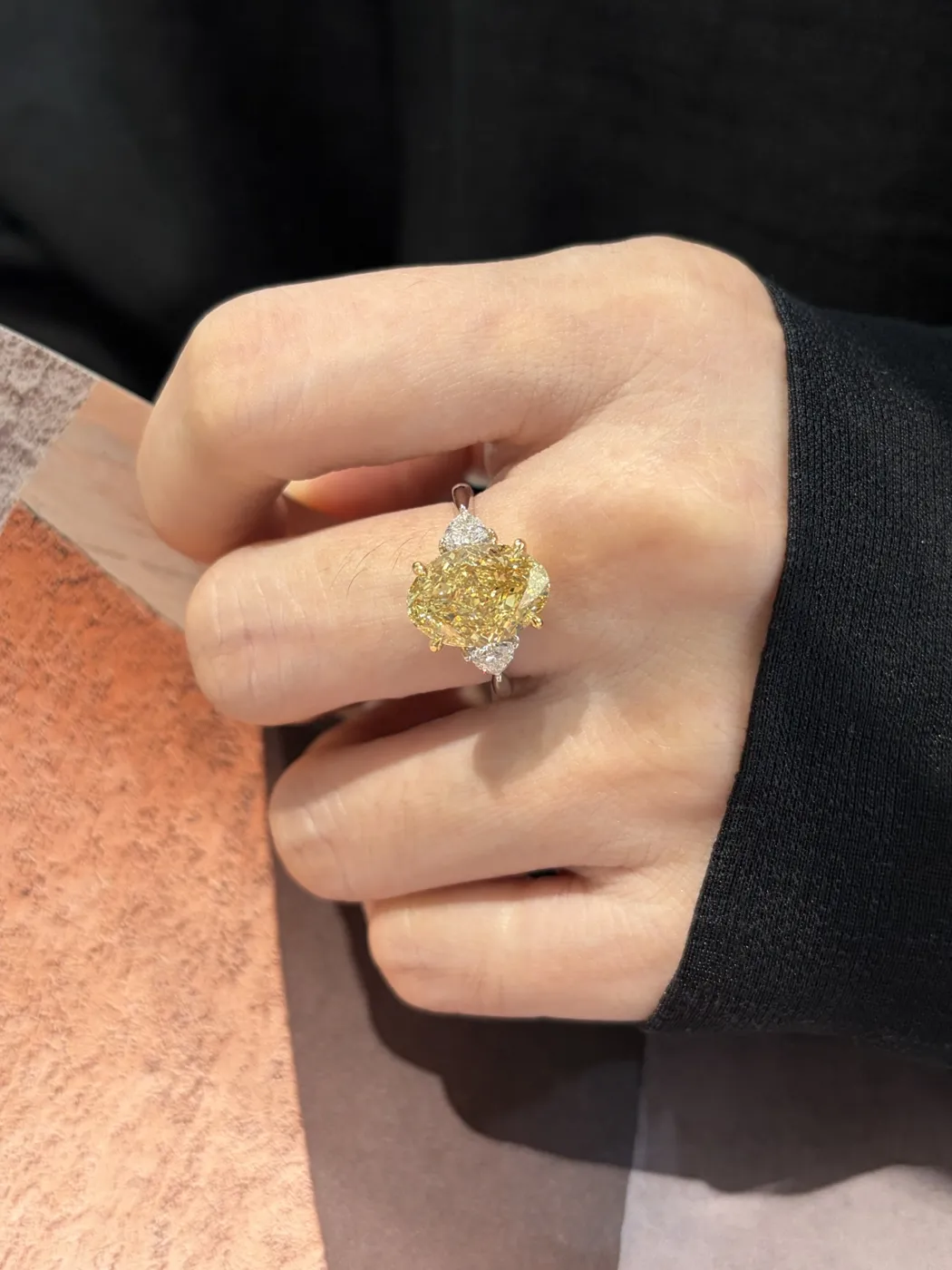 Кольцо с жёлтым бриллиантом «Овал», 5 ct — фото 4