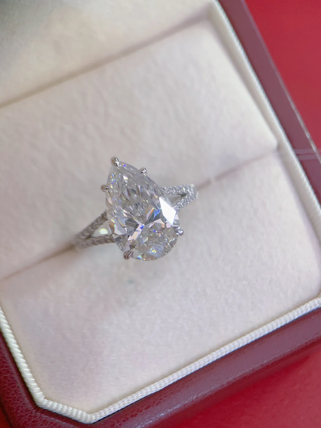 Кольцо-солитер «Груша», 5,01 ct — фото 1