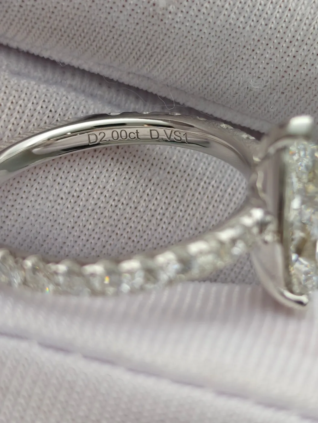 Кольцо-солитер «Груша» с дорожкой, 2 ct — фото 3