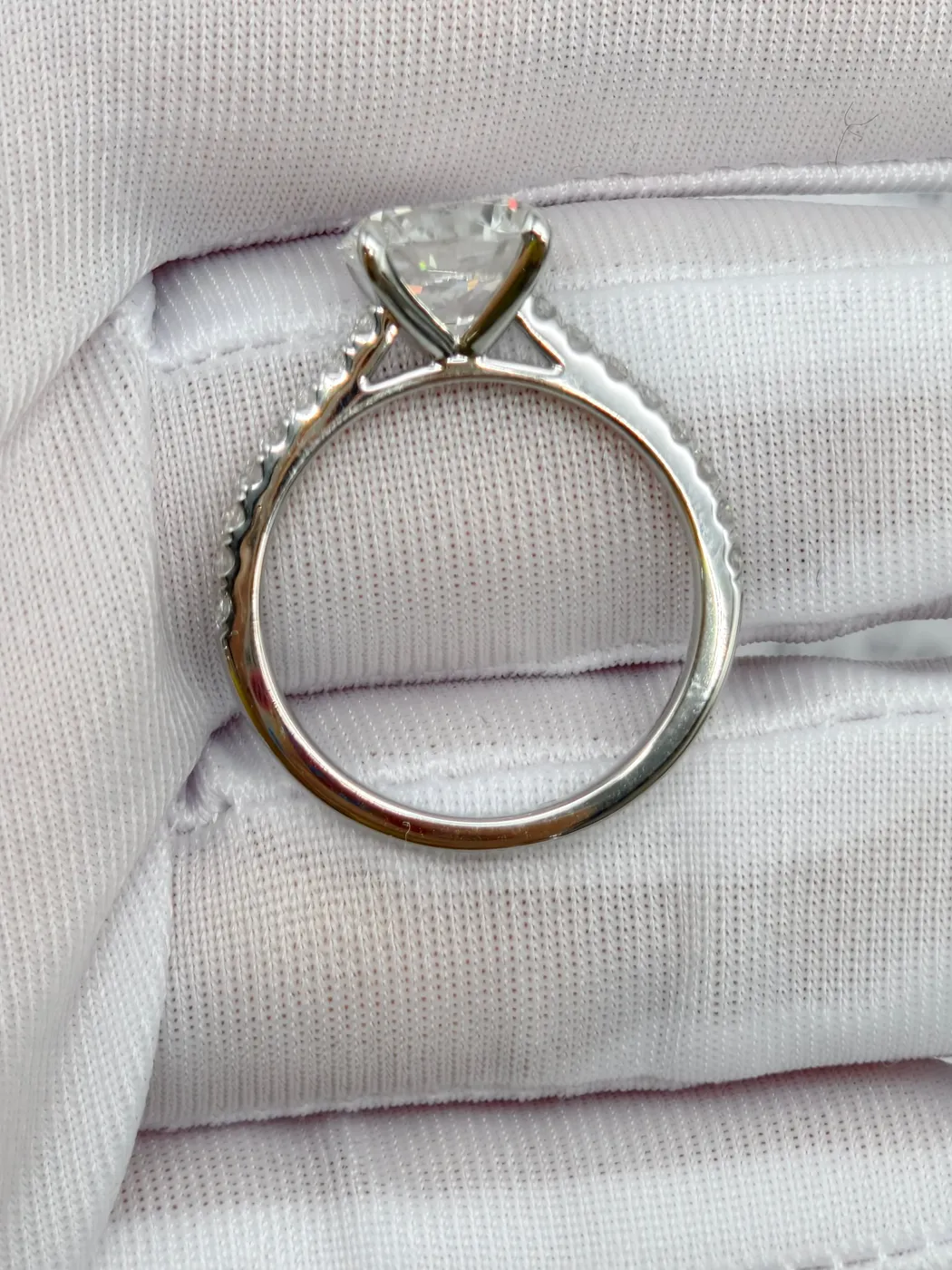 Кольцо-солитер «Круг» с дорожкой, 3 ct — фото 4
