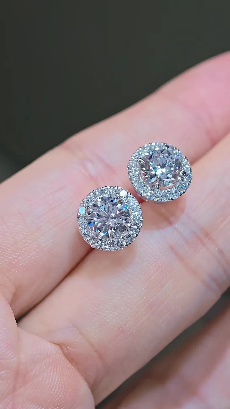 Пусеты «Круг» в ореоле, 2 × 1 ct — фото 3