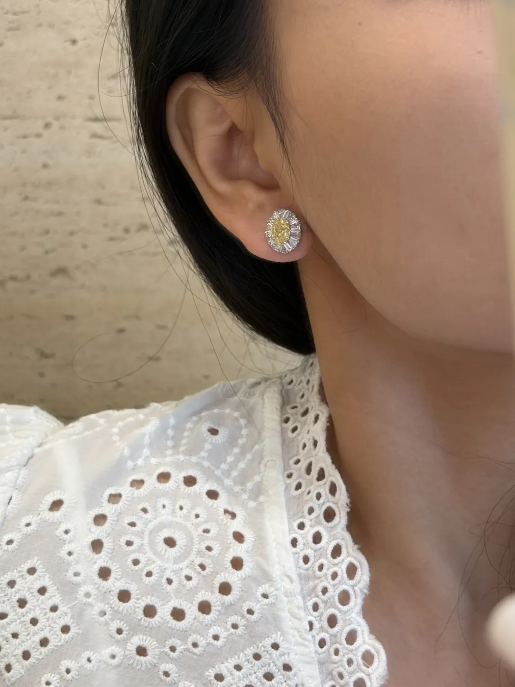 Пусеты «Кушон» в ореоле с жёлтыми бриллиантами, 2 × 1,5 ct — фото 4